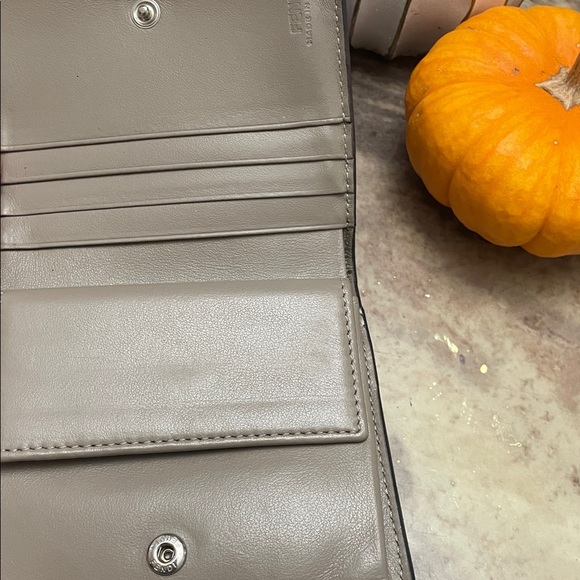 Fendi Taupe Leather Key & Card Holder - Picture 3 of 6